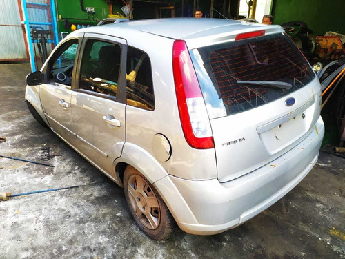 Sucata Ford Fiesta 1.0 8v Somente Para Retirada De Peças