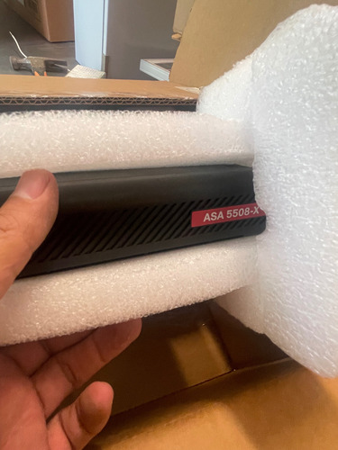 Cisco Router Con Firewall Asa 5508-x, Alámbrico, 450 Mbit/s (Usado)