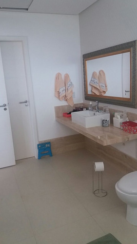 Imagem 7 de 18 de Casa Em Afhaville. - 2000403