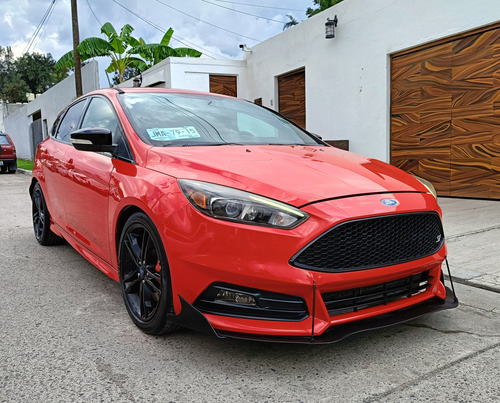 Ford Focus 2.0 St Mt