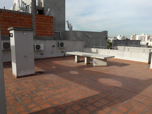 Alquiler Comodo Departamento Mono Ambiente Al Frente En Moron Centro