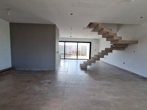 Imagen 20 de 23 de Casa - Duplex Chacra Del Norte