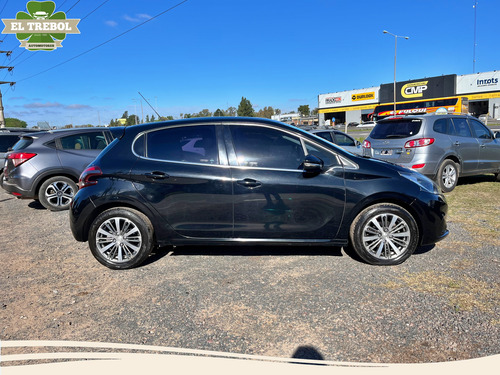Peugeot 208 1.6 Feline Tiptronic