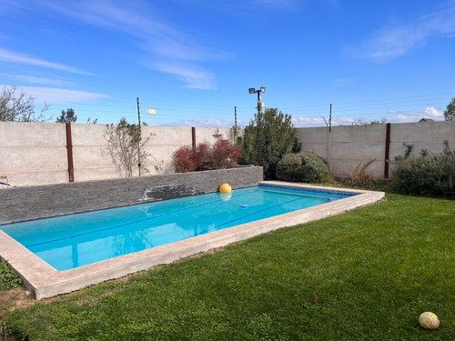 Casa En Ayres Con Acceso A La Laguna