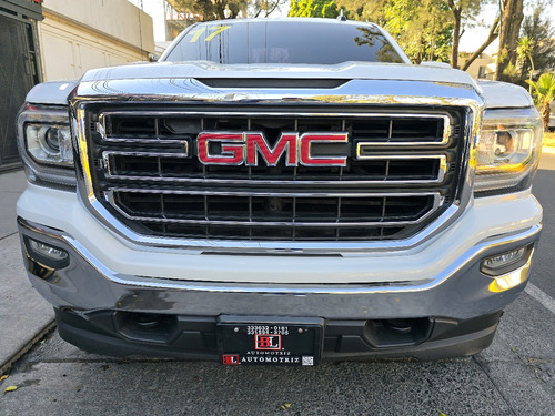 GMC Sierra 5.4 Cabina Regular Sle 4x4 At