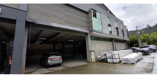 2.300m2 Bodega Arriendo En Copacabana