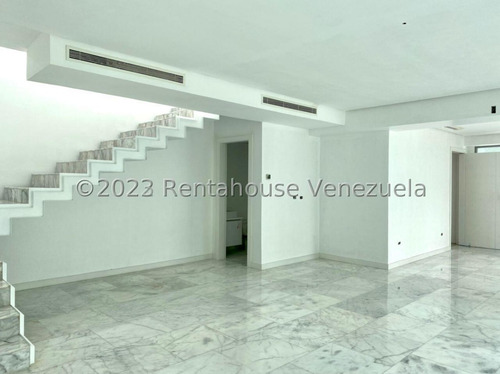 ¡este Es El Inmueble Que Buscabas! Inigualable Apartamento En Venta Altamira Sl