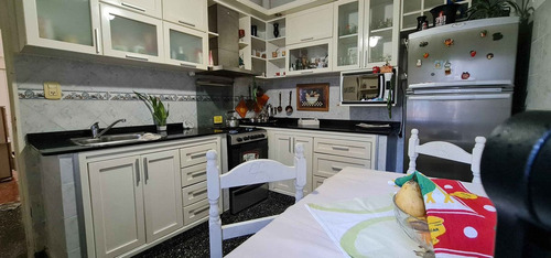Venta Casa 5 Ambiente Cochera Cubierta Wilde