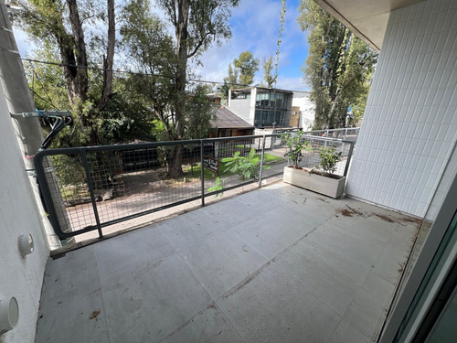 Venta Oficina C/cochera Y Balcón- P. Leloir