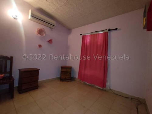 Imagen 16 de 30 de Casa En Venta En Urbanizacion Las Mercedes Cabudare, Zona Comercial, Cod 22-16023, Inf 04241398859, Jf7