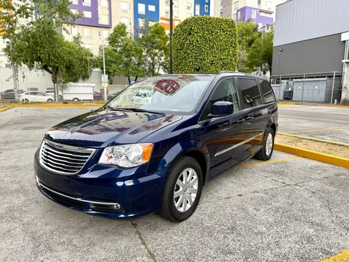 Chrysler Town & Country 3.6 Touring Piel Mt