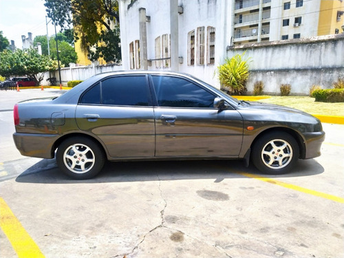 Imagen 3 de 9 de Mitsubishi Signo