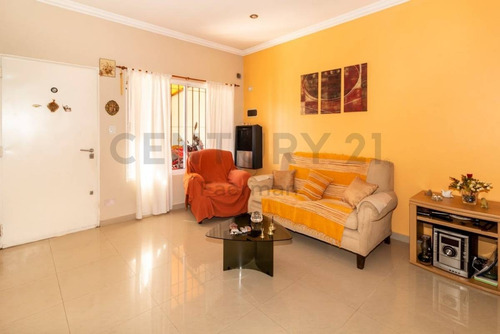 Imagen 3 de 30 de Venta Duplex 4 Ambientes Vicente Lopez Florida Patio Parrillaterraza!!