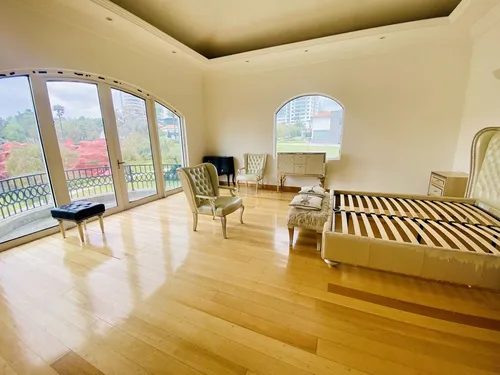Espectacular Casa En Venta En Interlomas En Cerrada Con Vigilancia