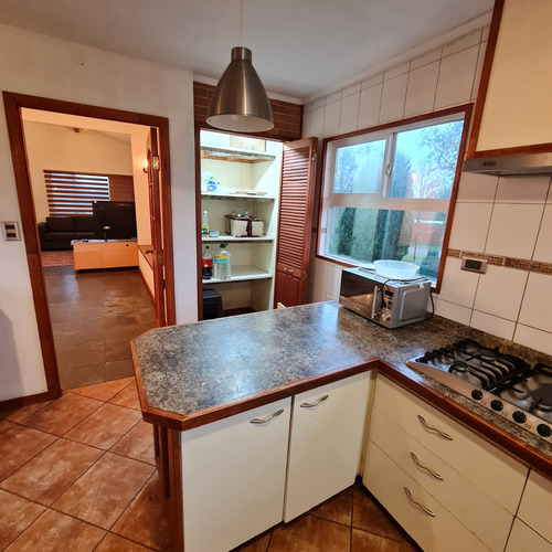 Casa De Parcela En La Ciudad (comercial O Habitacional)