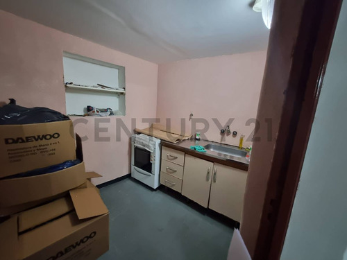 Venta Casa 4 Ambientes Refaccionada En Balvanera
