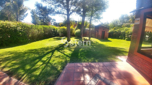 Imagen 21 de 28 de Hermosa Casa En Zona Residencial Cerca De Colegios. 3 Dormitorios. 2 Baños.