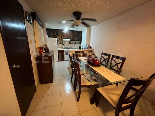 Casa En Venta De Dos Plantas En Mirapolis Cd. Madero