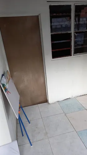 El Primer Piso Tiene 4 Abitaciones