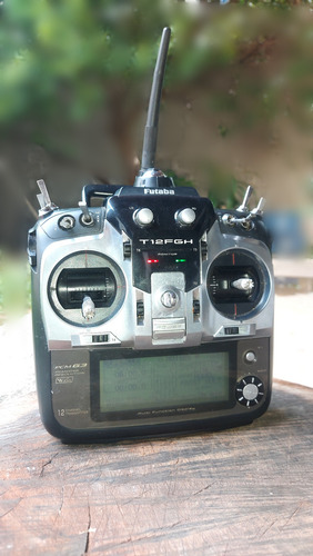 Futaba Radio T12fgh 2.4ghz Fasst Aeromodelismo (Usado)