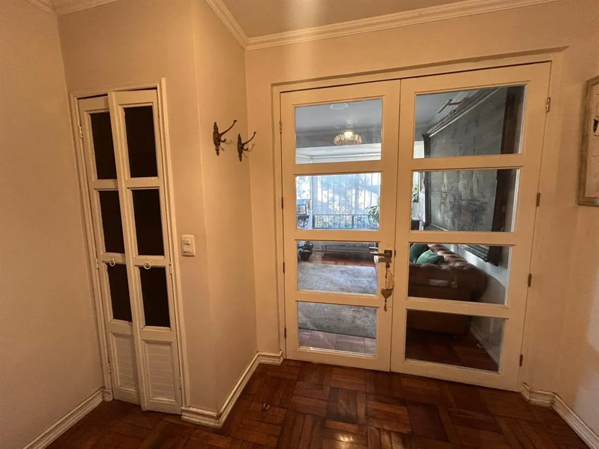 Imagen 2 de 28 de Casa En Venta De 5 Dorm. 3 Dormitorios En Las Condes