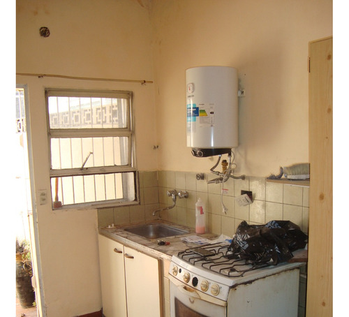 Ph En Planta Baja De Un Ambiente Con Patio Sin Expensas.