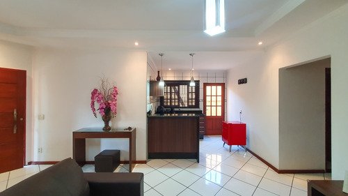 710 Mil / Casa À Venda Com 2 Quartos Em Valinhos/sp