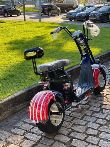 Imagem 8 de 12 de Scooter Elétrica