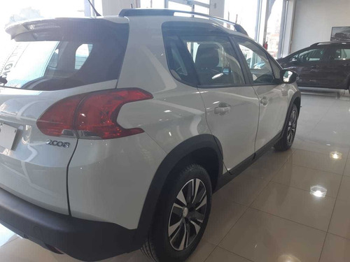 Peugeot 2008 1.6 Feline