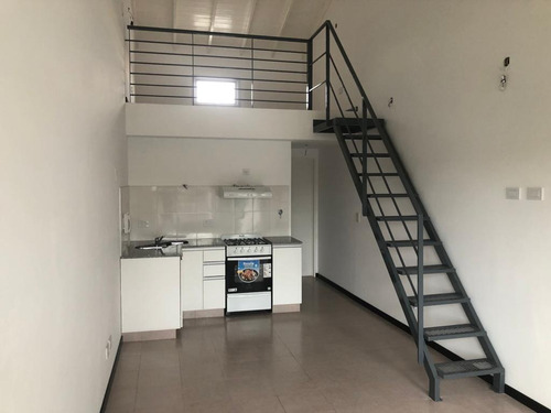 Imagen 3 de 9 de Complejo De Dúplex 3 Ambientes - Castelar Norte