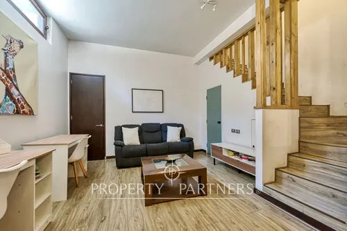 Departamento En Venta Con Jardín Y Amplio Subterrá...