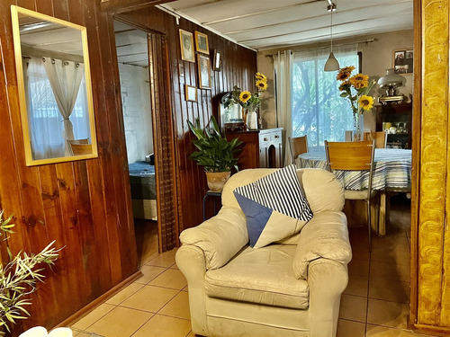 Casa En Venta De 3 Dorm. En Lo Barnechea, Pueblo Barnechea