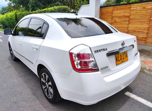 Nissan Sentra Sl Automatico Full Equipo