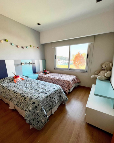 Imagen 23 de 30 de Cardales Forever Alquiler Vacacional Casa En Country Cardales Village 4 Hab.hasta 8 Pers. Pileta Climatizada Wifi Gym Tenis Plaza