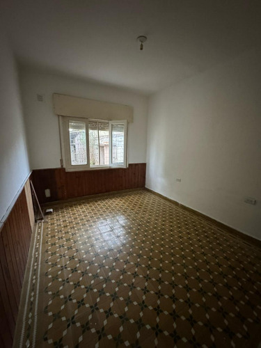 En Venta! Casa De 2 Dormitorios En Calle Coronel Olmedo Al 2000 - Rio Cuarto