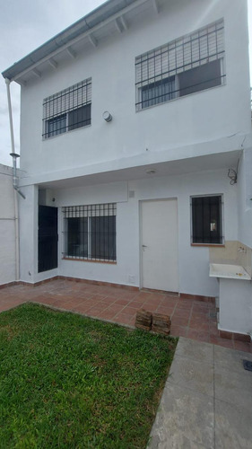 Alquiler - Ph 3 Amb. En San Isidro En Dos Plantas Con Jardín