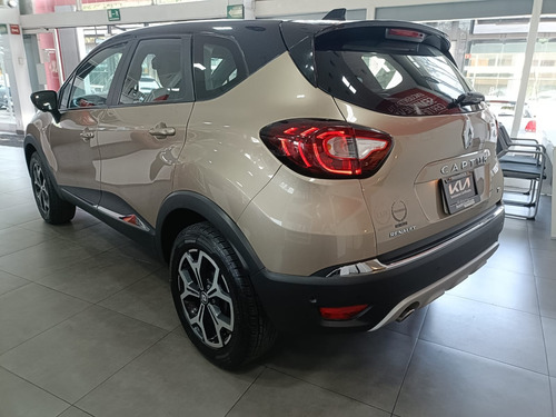 Renault Captur 2.0 Iconic At