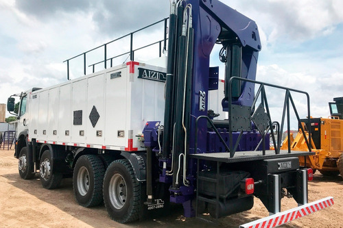 Imagem 2 de 9 de Caminhão Comboio 8000l E Guindaste Munck 45 Ton Vw 31.280