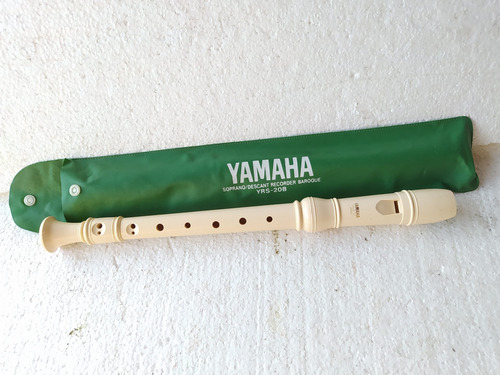 Imagen 1 de 3 de Flauta Yamaha Soprano (b)