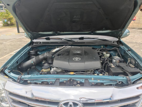 Imagen 7 de 8 de Toyota Fortuner 4x4 Automático Blindada