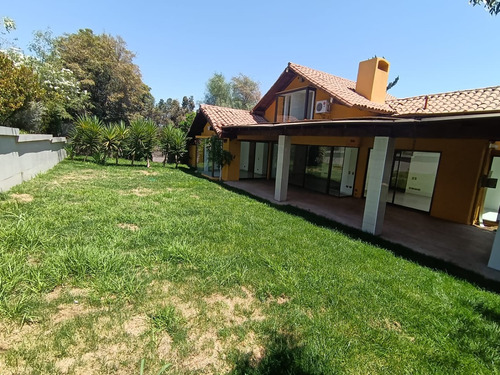 Condominio Los Ciruelos / Los Fresnos