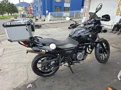 Bmw 650 Gs Con Maletero Para 2 Cascos
