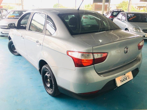 Imagem 4 de 9 de Fiat Grand Siena 1.4 Mpi Attractive 8v Flex 4p Manual