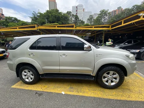 Toyota Fortuner 2.7 Sr5 At 4X4