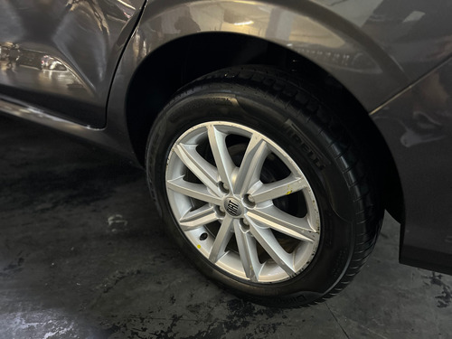 Fiat Cronos 1.3 Drive Cvt