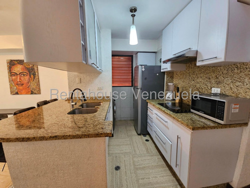 Estupendo Apartamento En Alquiler Con Inmejorable Ubicación La Florida. Jose Guerrero. Cod: 25-21254.