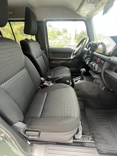 Suzuki Jimny 5P GLX AT