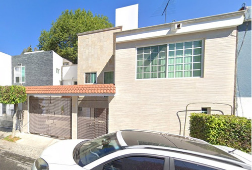 Fabulosa Casa A La Venta En Lomas Verdes, Aproveche Este Increible Remate Bancario