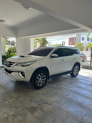 Toyota Fortuner Srv 2017