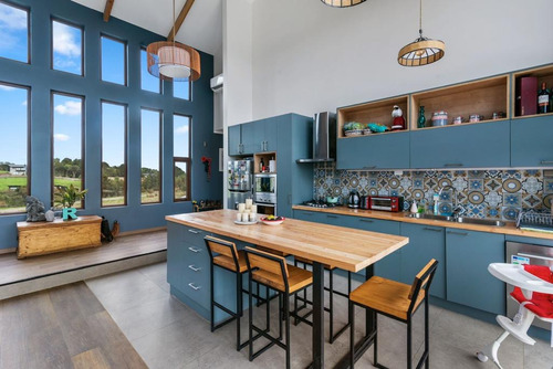 Linda Casa Prácticamente Nueva En Loteo Cumbres